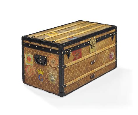 monogram canvas pic trunk